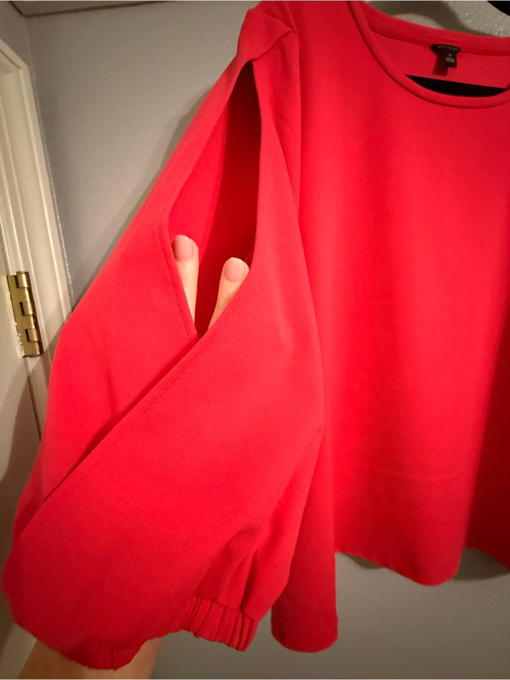 Ann Taylor Dark Pink Open Balloon Sleeve Top